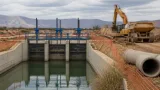 Castilla‑La Mancha acusa sorpresa por la aprobación de trasvases pese a obras en el canal