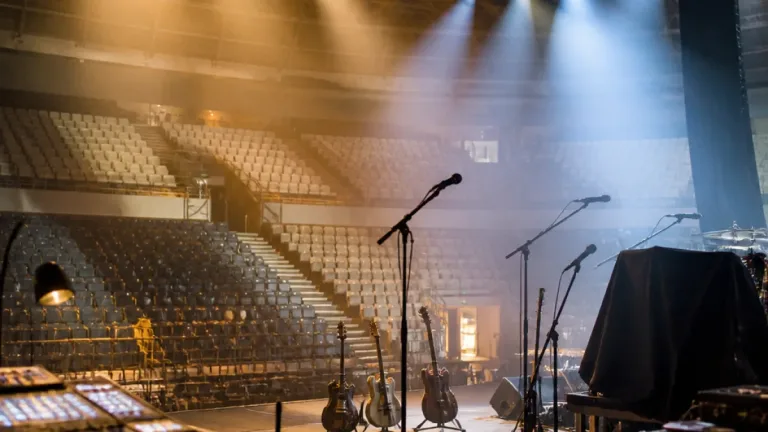 Bryan Adams actuará en Murcia el 6 de noviembre en el Palacio de los Deportes